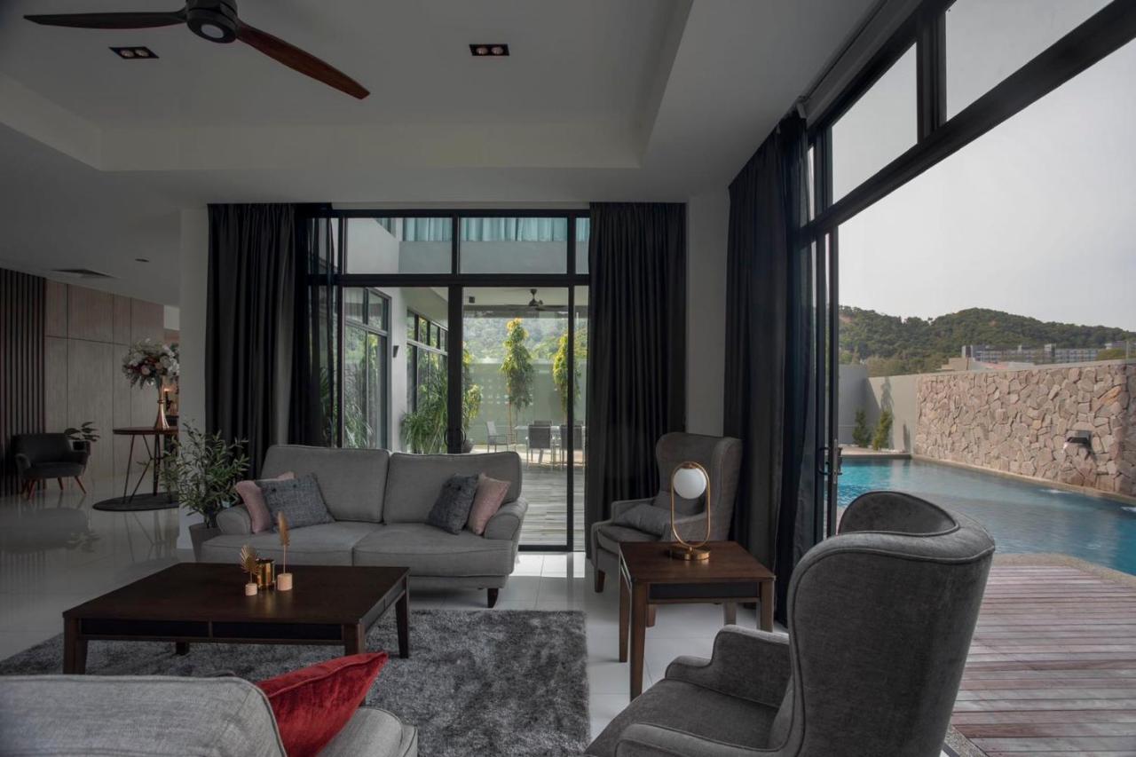 Lavanya H Villa 12A Luxury Bungalow With Private Swimming Pool H 豪华泳池别墅 ปันไตเจอนัง ภายนอก รูปภาพ